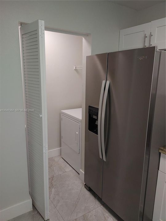 В аренду: $2,600 (3 спален, 2 ванн, 1305 Квадратных фут)