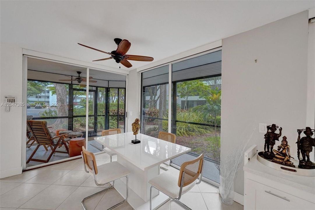 For Rent: $3,000 (2 beds, 2 baths, 1320 Square Feet)