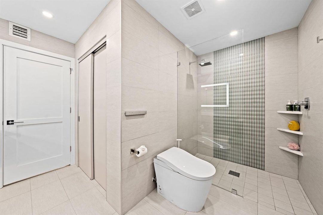 DOWNSTAIRS BATHROOM