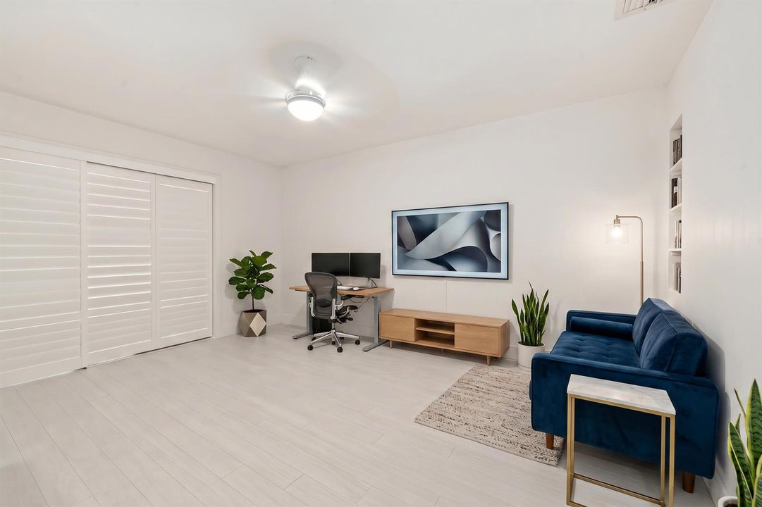 BEDROOM 2