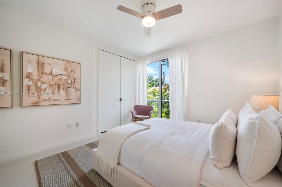 For Sale: $2,495,000 (3 beds, 4 baths, 2593 Square Feet)