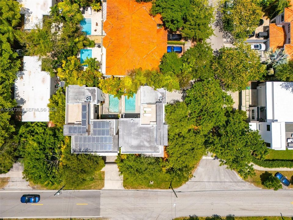 For Sale: $2,495,000 (3 beds, 4 baths, 2593 Square Feet)
