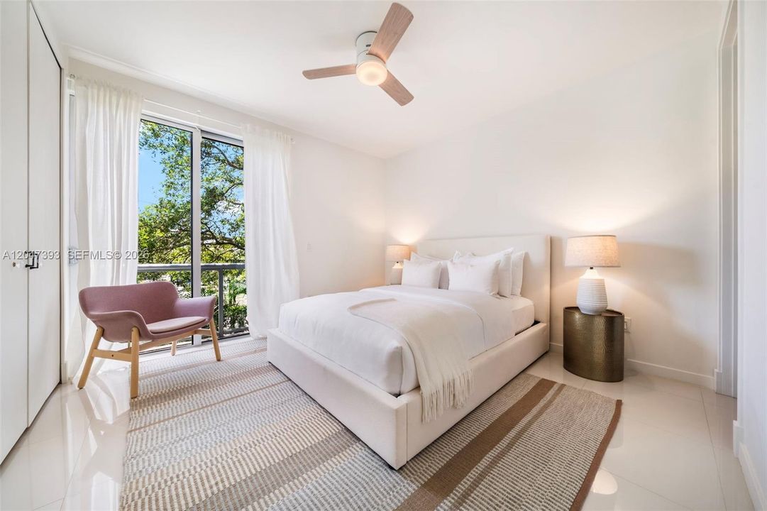 For Sale: $2,495,000 (3 beds, 4 baths, 2593 Square Feet)