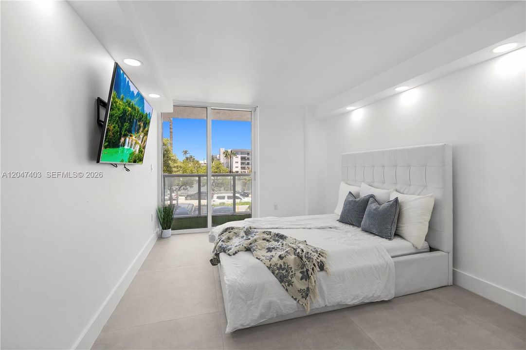 For Rent: $4,400 (2 beds, 2 baths, 1185 Square Feet)