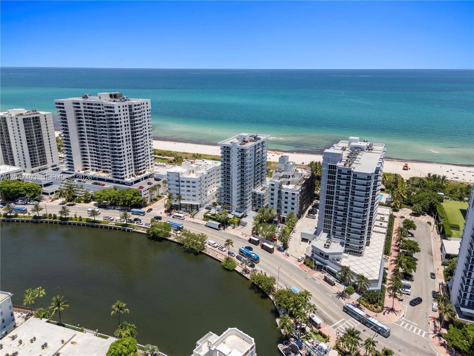 For Rent: $4,400 (2 beds, 2 baths, 1185 Square Feet)