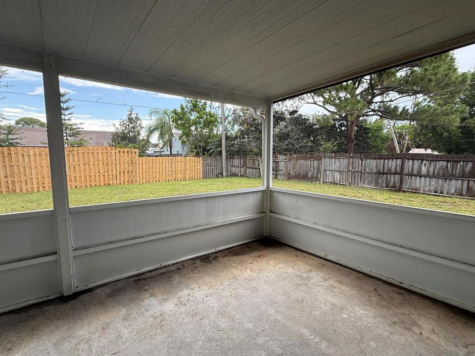 Screened Patio