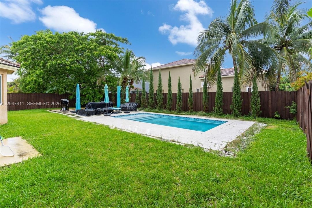 For Sale: $525,000 (4 beds, 3 baths, 2578 Square Feet)