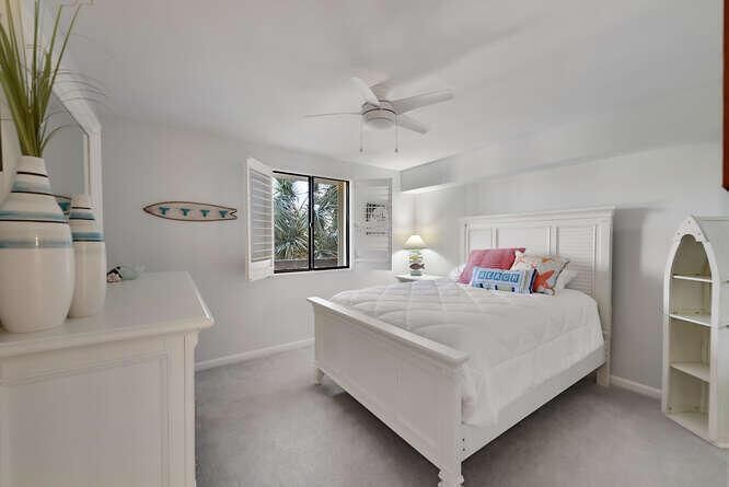2601 Marina Isle Way Apt 303-small-018-0
