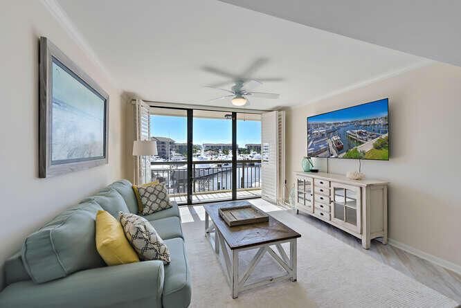 2601 Marina Isle Way Apt 303-small-011-0