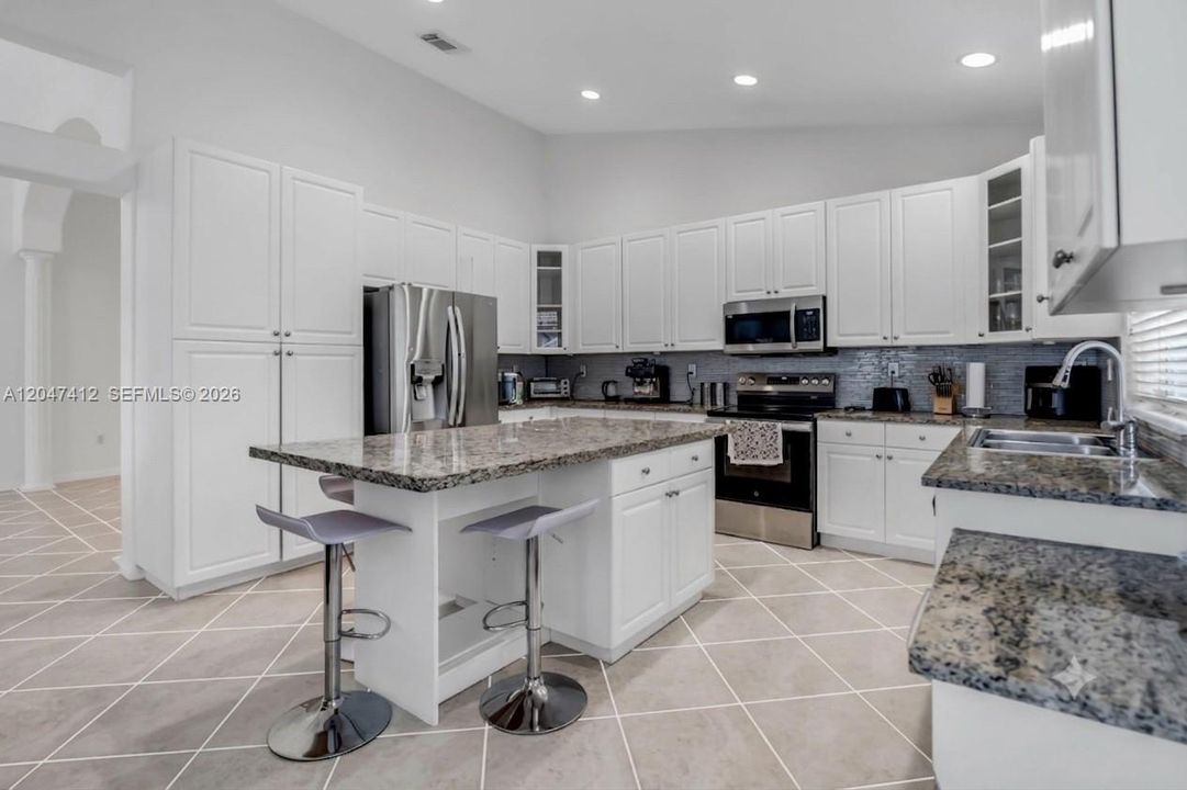 For Rent: $4,800 (4 beds, 3 baths, 2314 Square Feet)