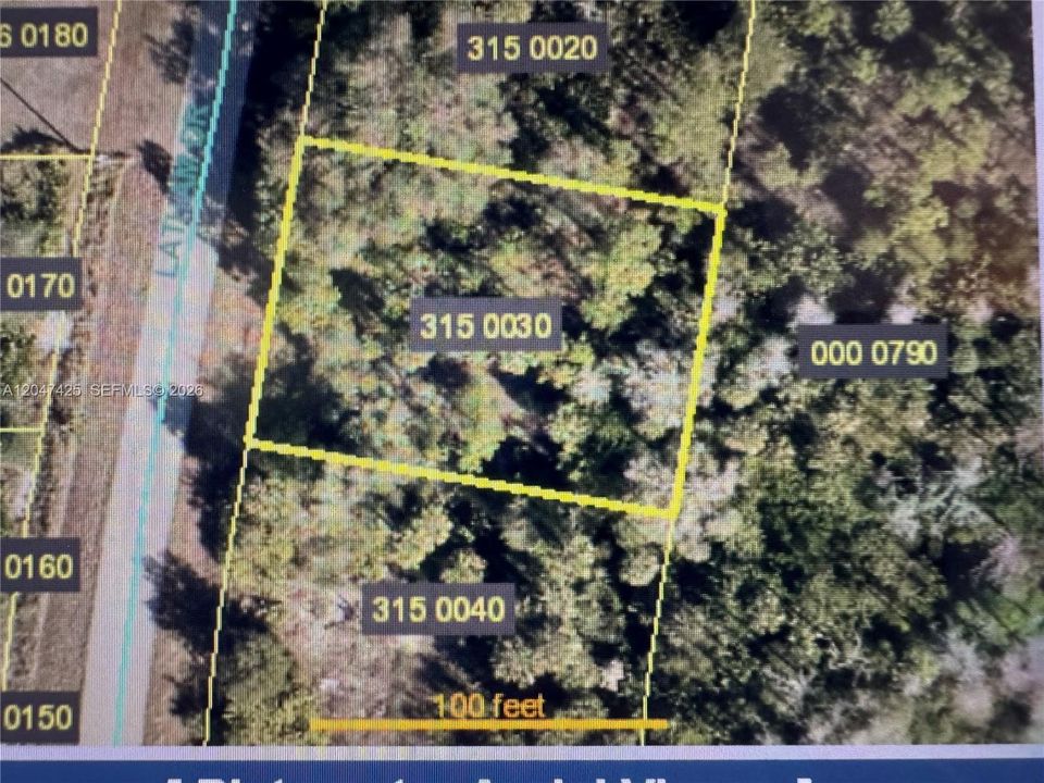 На продажу: $32,000 (0.25 acres)