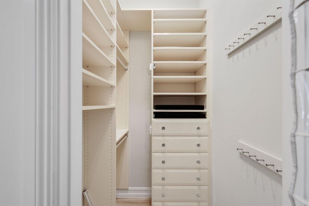 CustomCloset