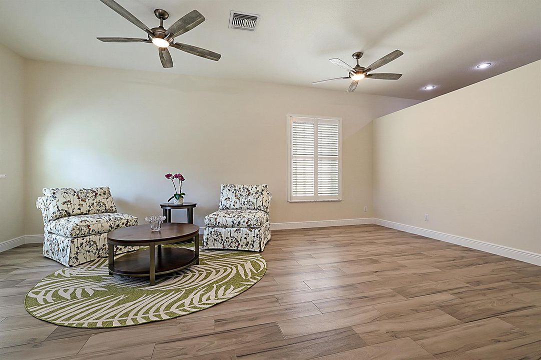 7004 SE Twin Oaks Circle-4