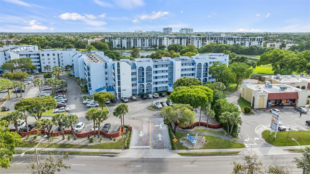 Activo con contrato: $259,000 (2 camas, 2 baños, 990 Pies cuadrados)