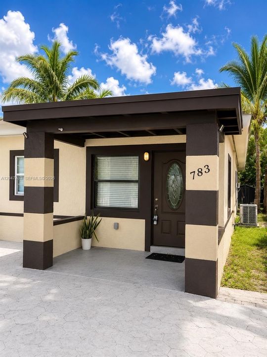 For Rent: $2,350 (2 beds, 1 baths, 1604 Square Feet)