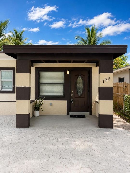 For Rent: $2,350 (2 beds, 1 baths, 1604 Square Feet)