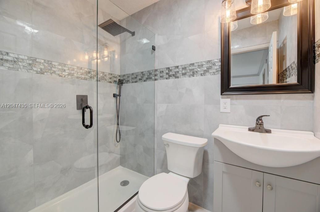 En Venta: $220,000 (2 camas, 1 baños, 611 Pies cuadrados)