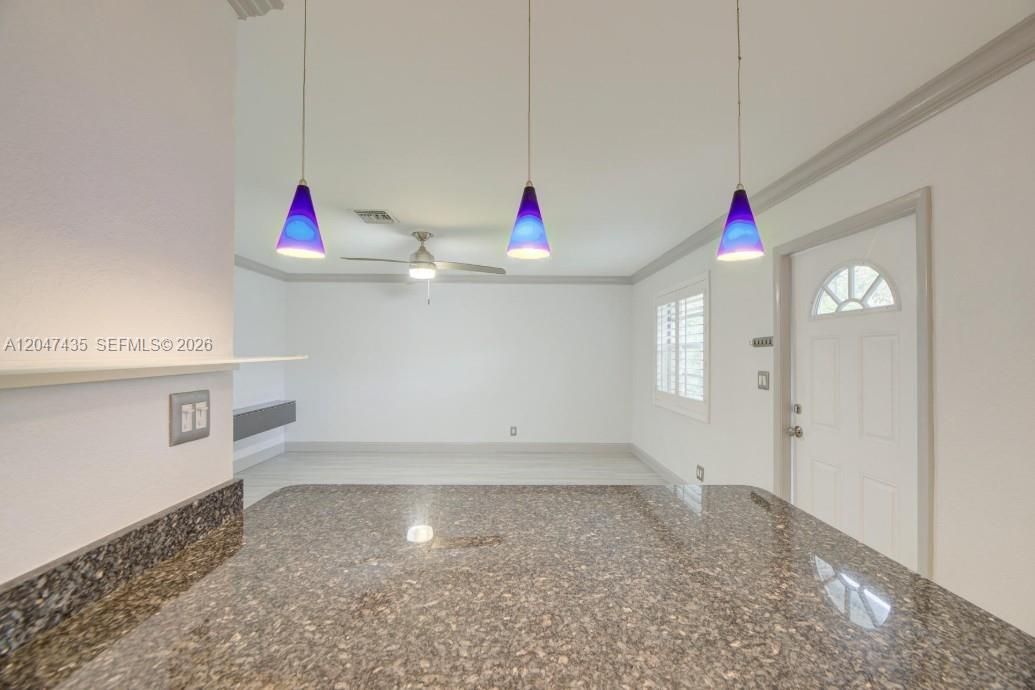 En Venta: $220,000 (2 camas, 1 baños, 611 Pies cuadrados)