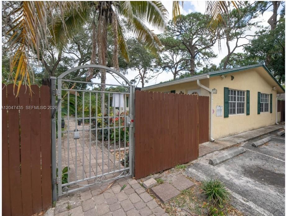 En Venta: $220,000 (2 camas, 1 baños, 611 Pies cuadrados)