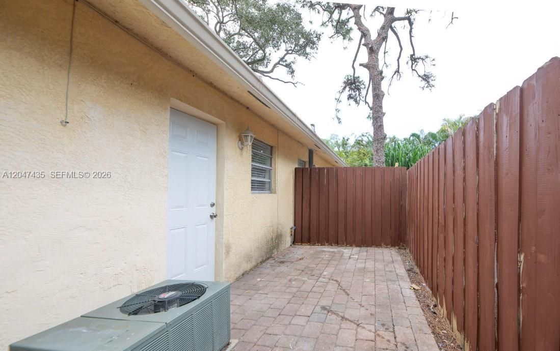 En Venta: $220,000 (2 camas, 1 baños, 611 Pies cuadrados)