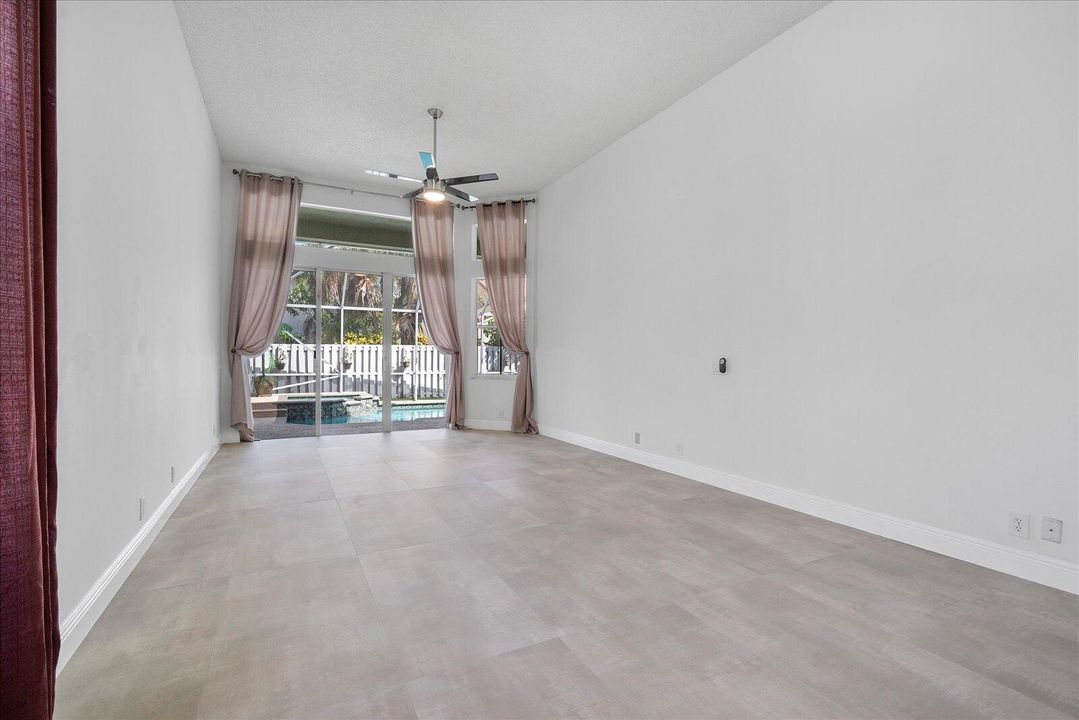32-970 Greenwood Rd_32