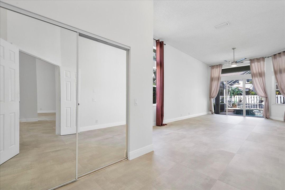 30-970 Greenwood Rd_30