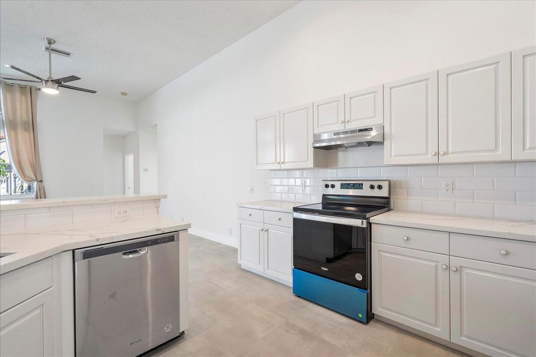 19-970 Greenwood Rd_19