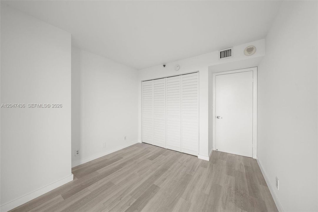 Guest bedroom