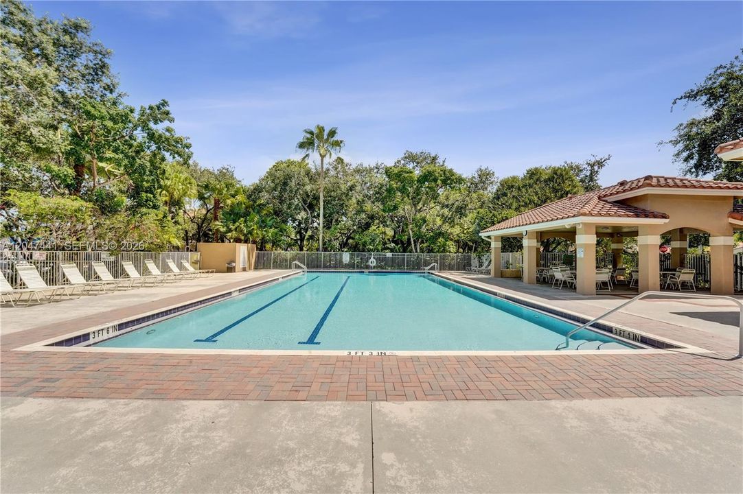 For Rent: $3,750 (3 beds, 2 baths, 1151 Square Feet)