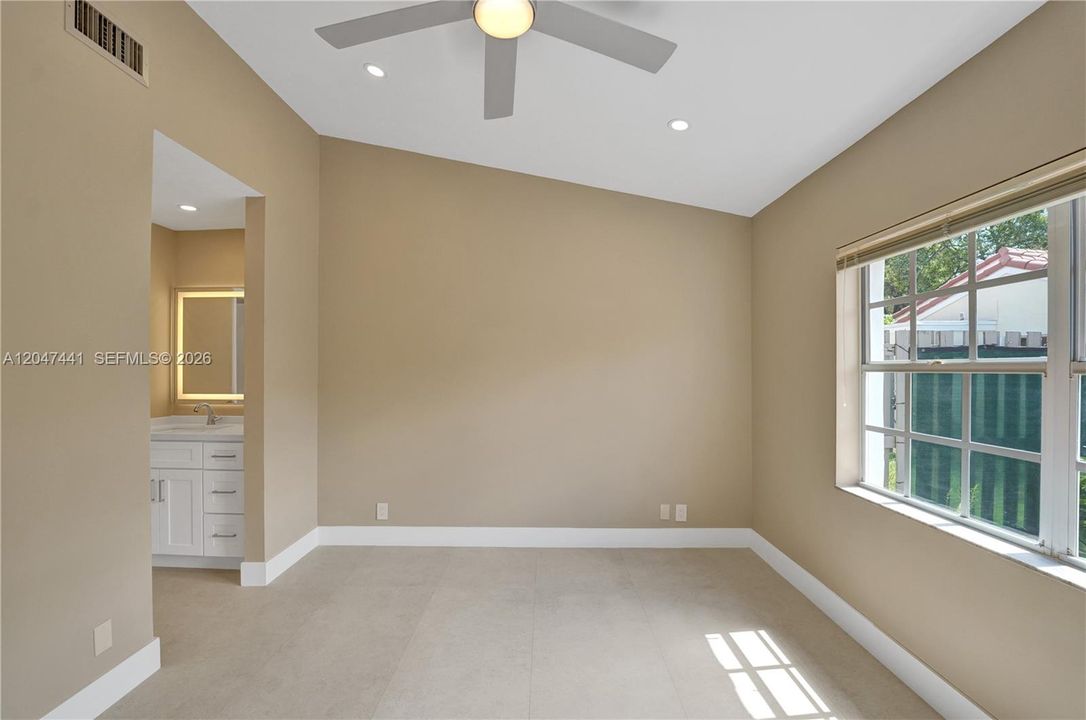 For Rent: $3,750 (3 beds, 2 baths, 1151 Square Feet)