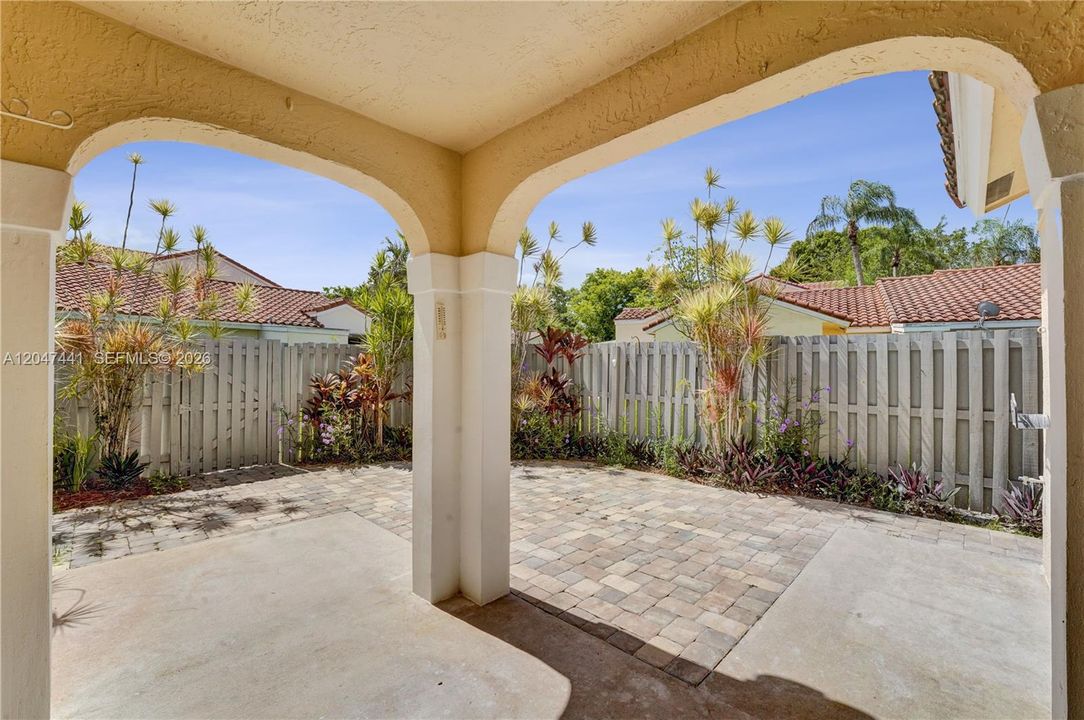 For Rent: $3,750 (3 beds, 2 baths, 1151 Square Feet)
