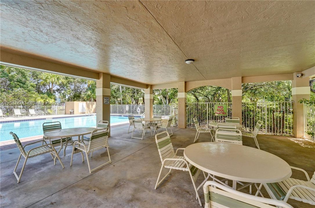 For Rent: $3,750 (3 beds, 2 baths, 1151 Square Feet)