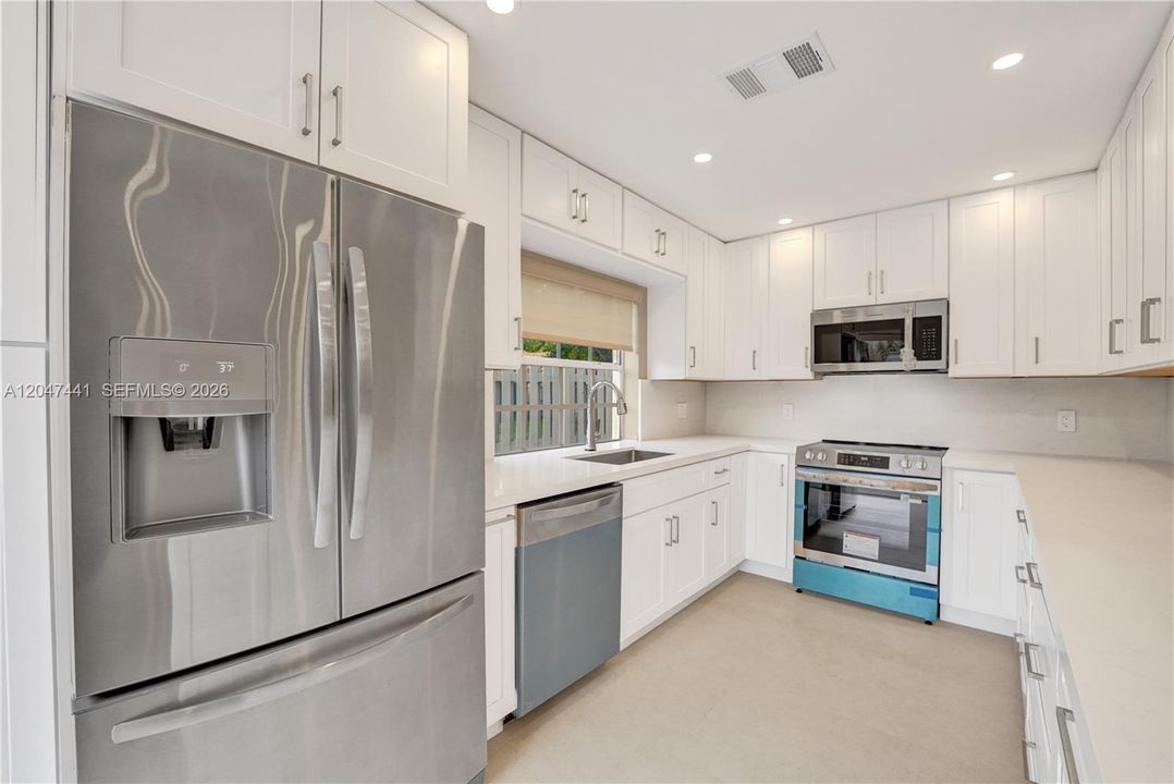For Rent: $3,750 (3 beds, 2 baths, 1151 Square Feet)