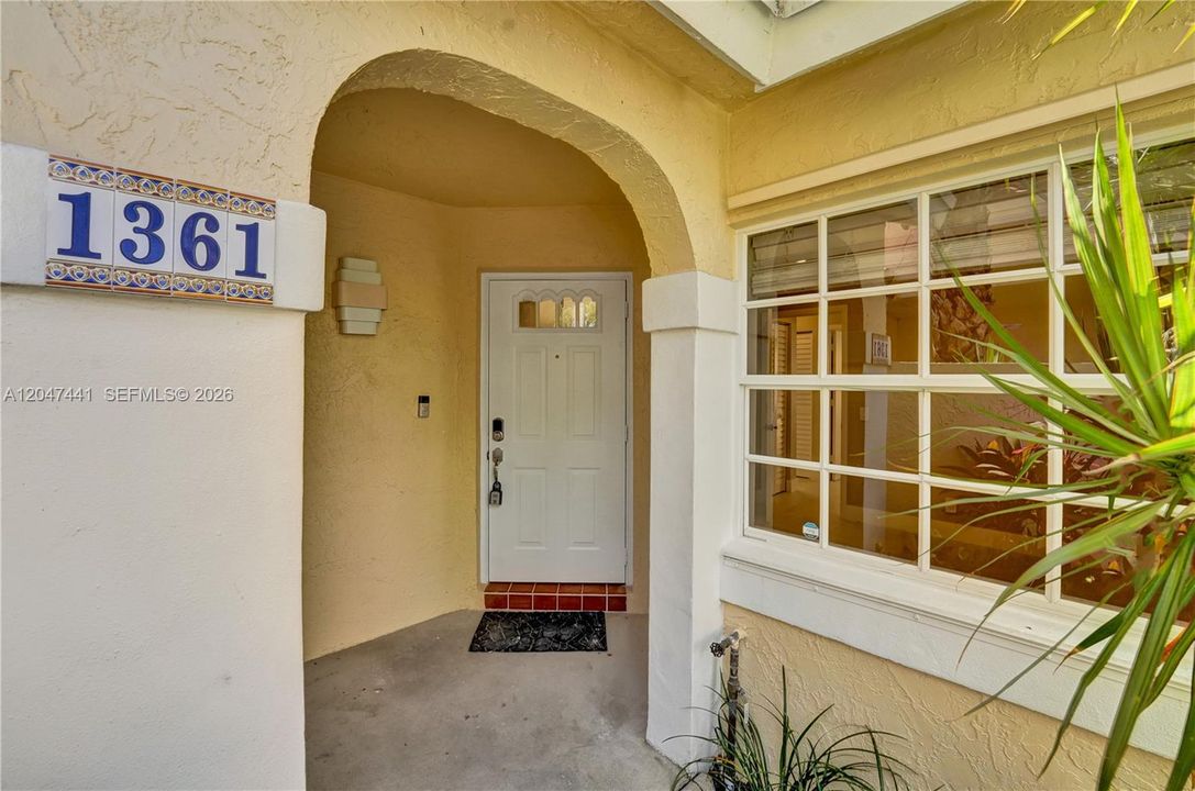 For Rent: $3,750 (3 beds, 2 baths, 1151 Square Feet)