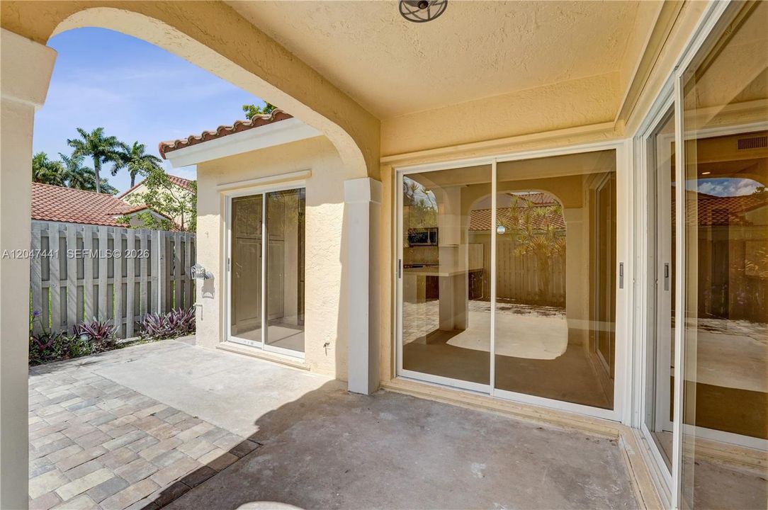 For Rent: $3,750 (3 beds, 2 baths, 1151 Square Feet)