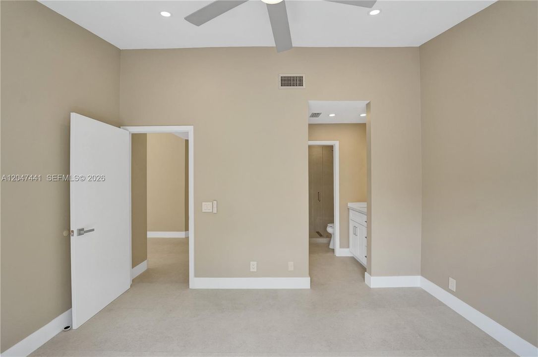 For Rent: $3,750 (3 beds, 2 baths, 1151 Square Feet)