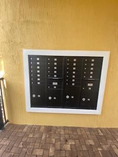 Trevi mailbox