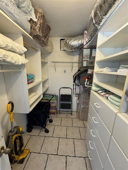 walkin soon to have washer dryer