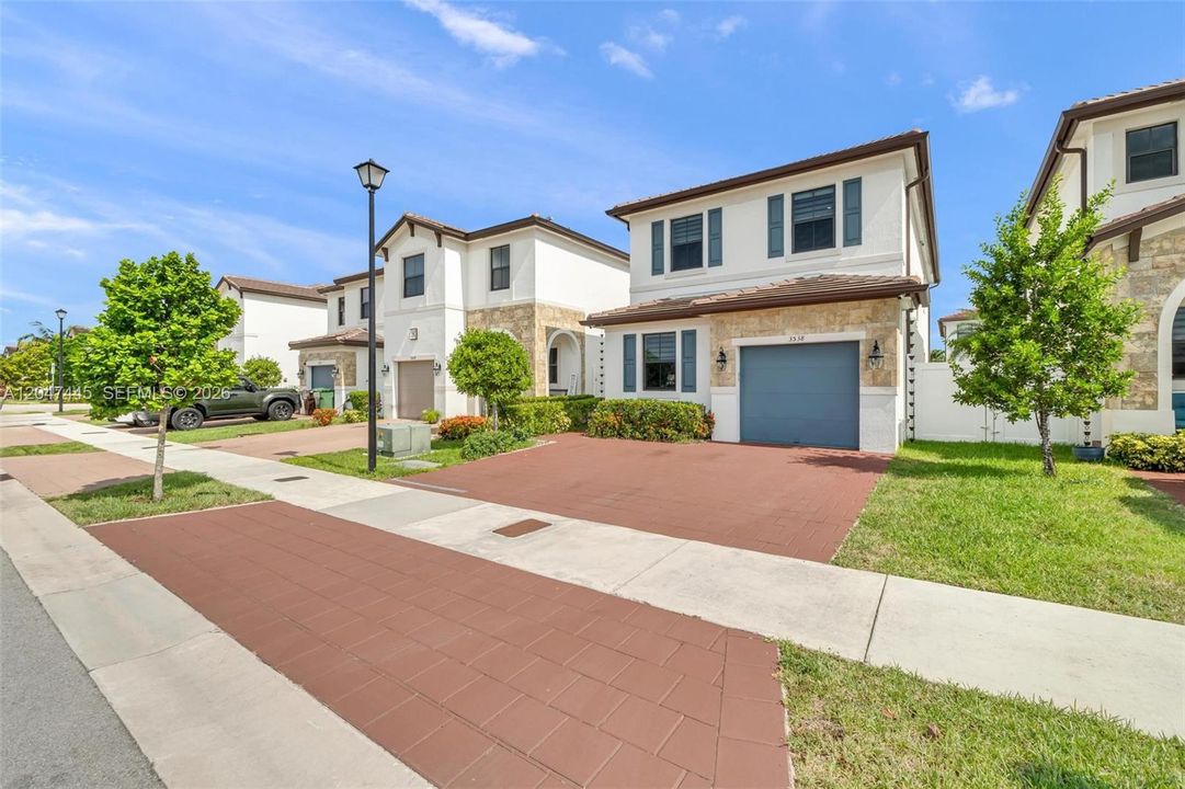 For Rent: $4,000 (4 beds, 3 baths, 2174 Square Feet)