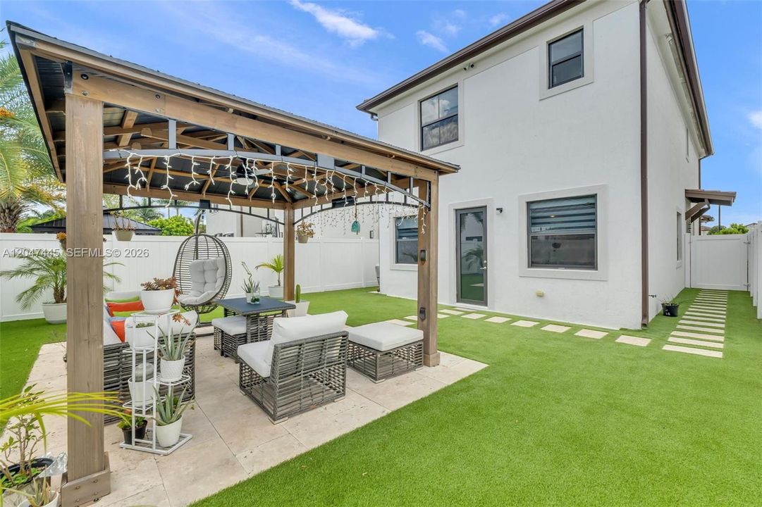 For Rent: $4,000 (4 beds, 3 baths, 2174 Square Feet)