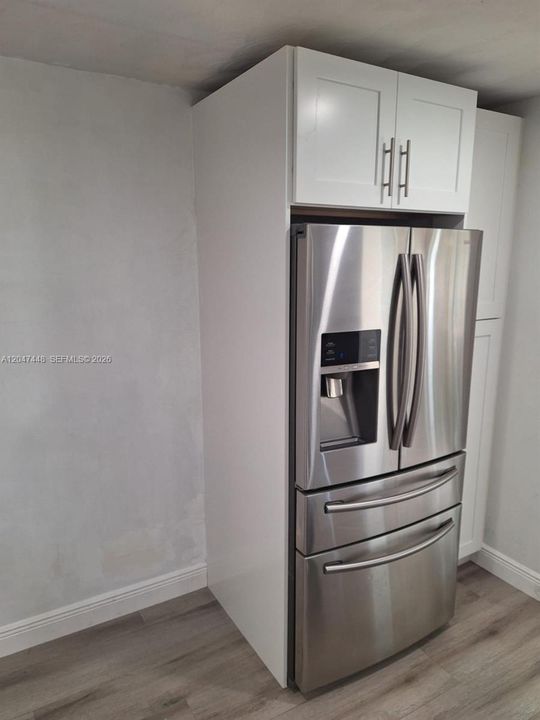 For Rent: $3,200 (3 beds, 2 baths, 1218 Square Feet)
