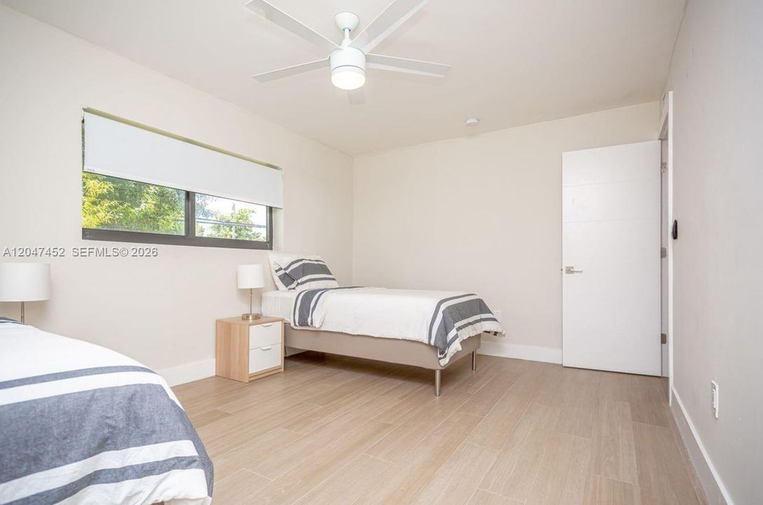 В аренду: $5,800 (3 спален, 2 ванн, 1460 Квадратных фут)