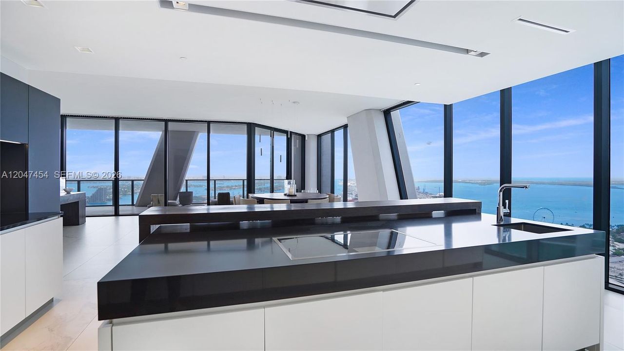 For Sale: $7,495,000 (4 beds, 5 baths, 4600 Square Feet)