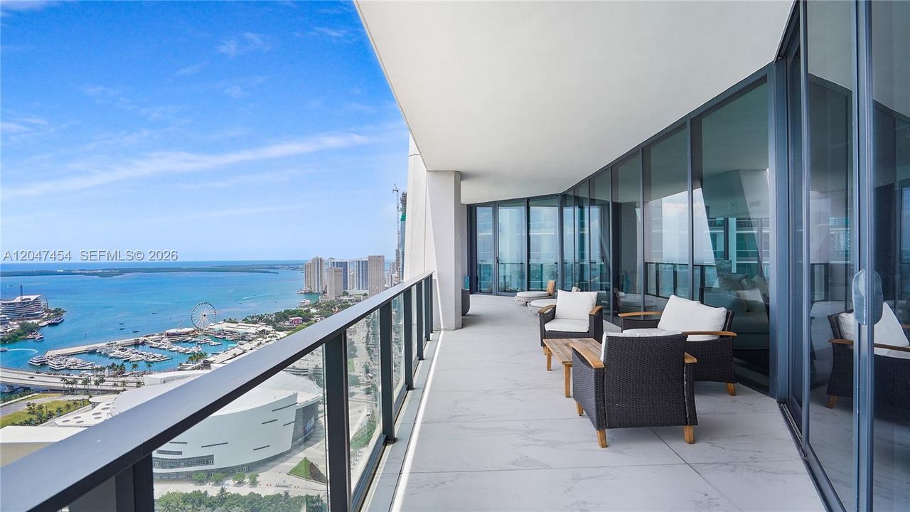 For Sale: $7,495,000 (4 beds, 5 baths, 4600 Square Feet)