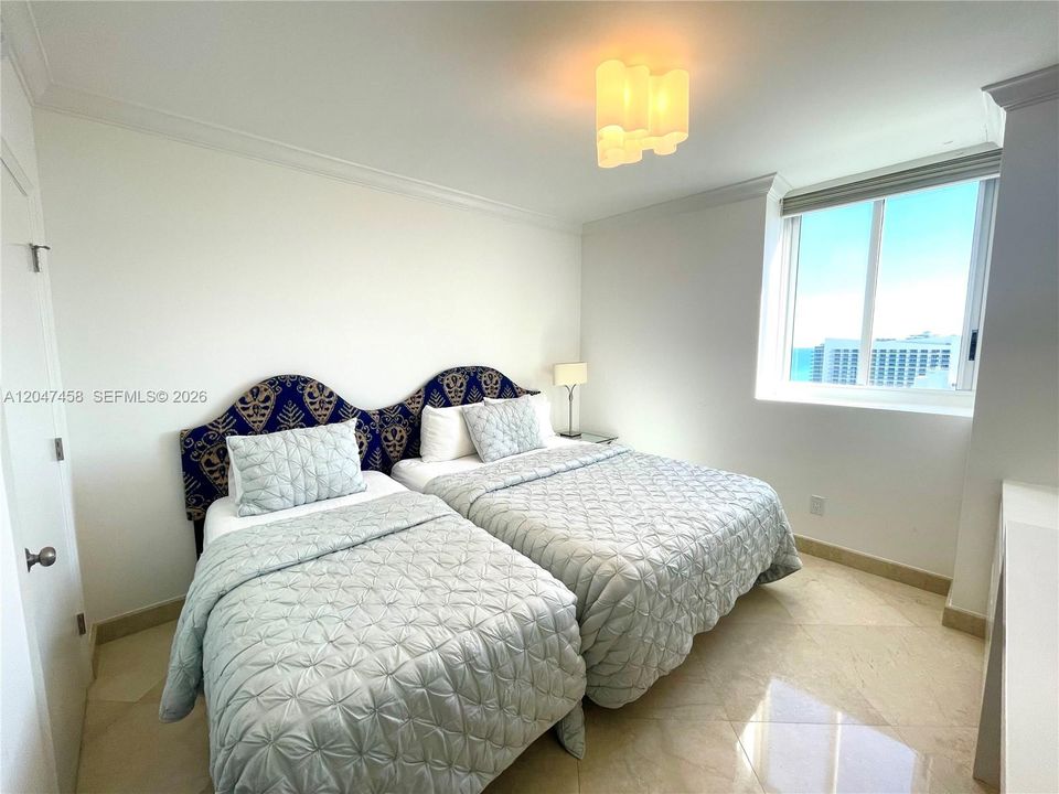 For Rent: $7,700 (2 beds, 2 baths, 1380 Square Feet)