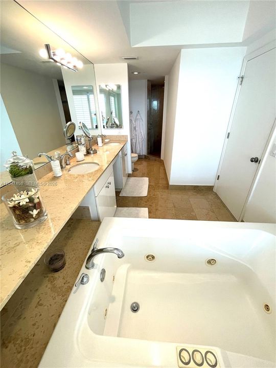 For Rent: $7,700 (2 beds, 2 baths, 1380 Square Feet)