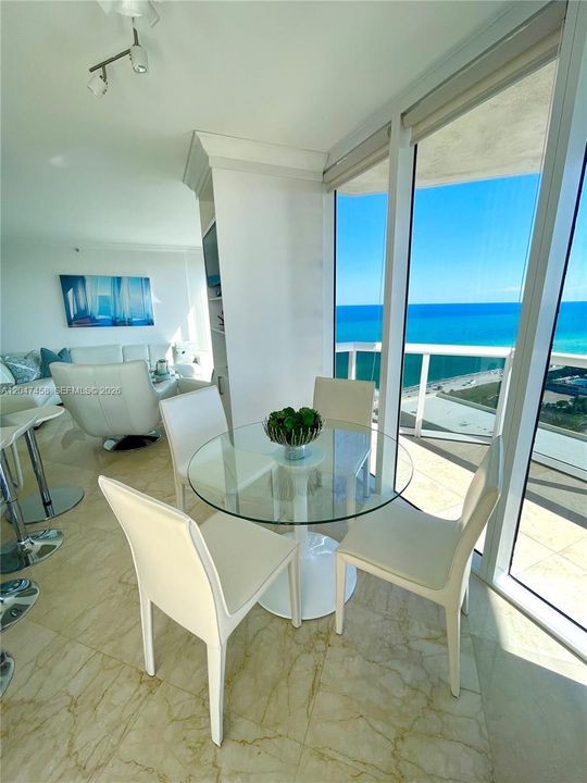 For Rent: $7,700 (2 beds, 2 baths, 1380 Square Feet)