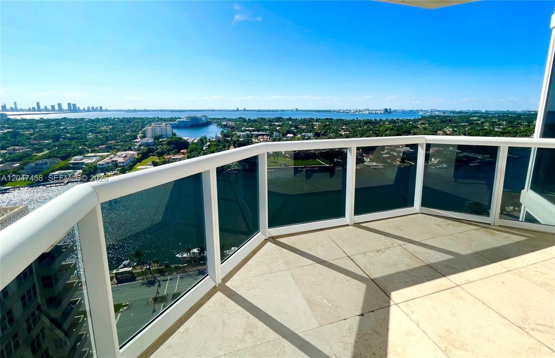 For Rent: $7,700 (2 beds, 2 baths, 1380 Square Feet)