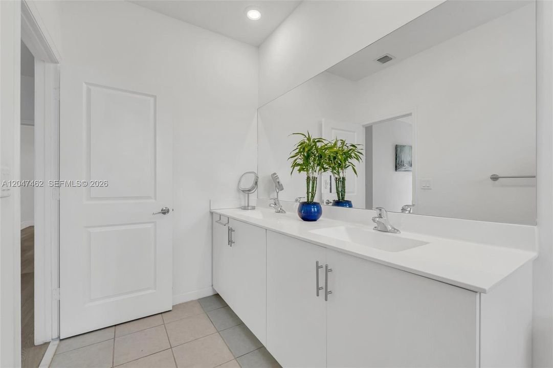 For Sale: $690,000 (4 beds, 3 baths, 2174 Square Feet)