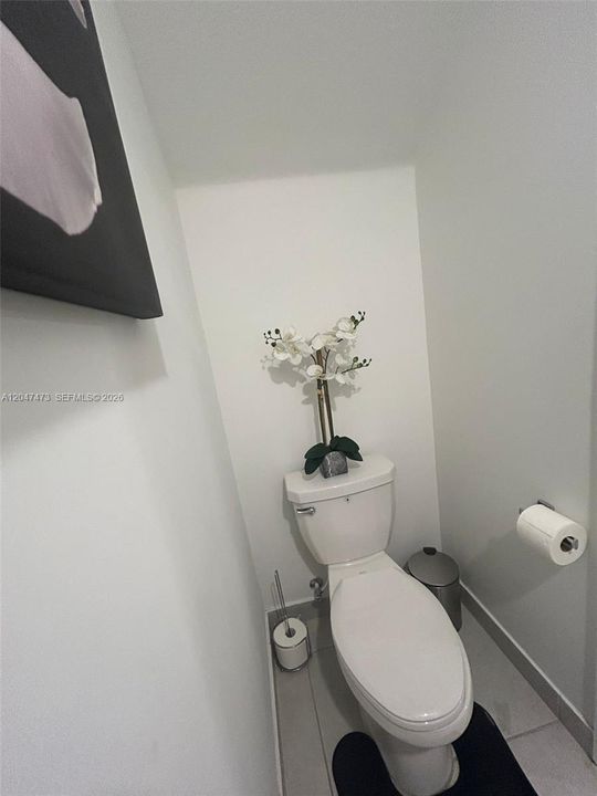 For Rent: $2,850 (3 beds, 2 baths, 1393 Square Feet)